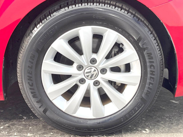 2016 Volkswagen The Beetle DBA-16CBZ (UW-6a2390f3957f1)[5]