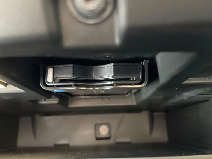 2018 Volvo XC60 LDA-UD4204TXC (UW-6a2390f63eb1b)[17]