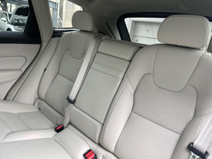 2021 Volvo XC60 5AA-UB420TXCM (UW-6a2390f688d40)[23]