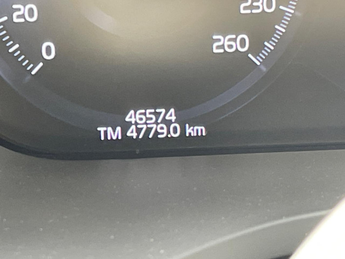 2021 Volvo XC60 5AA-UB420TXCM (UW-6a2390f688d40)[2]