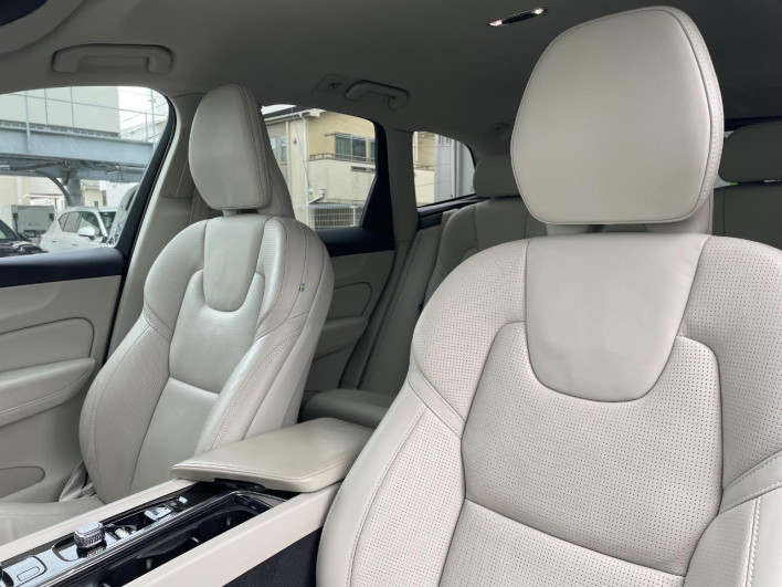 2021 Volvo XC60 5AA-UB420TXCM (UW-6a2390f688d40)[20]