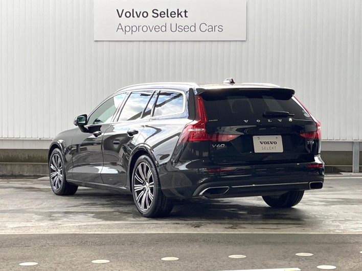 2019 Volvo V60 DBA-ZB420 (UW-6a2390f7dbd66)[11]