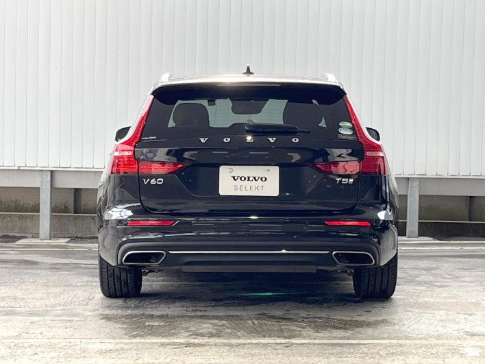 2019 Volvo V60 DBA-ZB420 (UW-6a2390f7dbd66)[13]