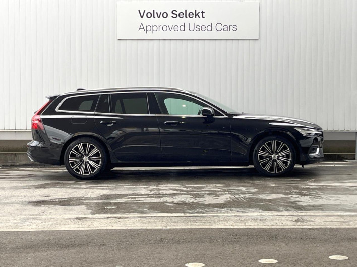 2019 Volvo V60 DBA-ZB420 (UW-6a2390f7dbd66)[7]