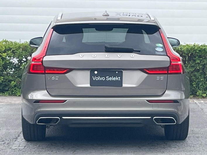 2021 Volvo V60 5AA-ZB420TM (UW-6a2390f8a2d19)[8]
