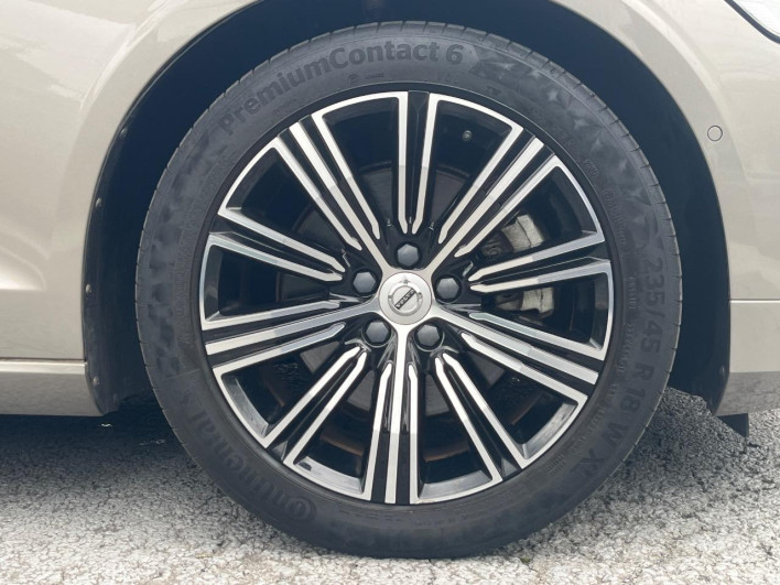 2021 Volvo V60 5AA-ZB420TM (UW-6a2390f8a2d19)[12]