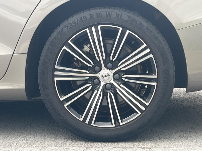 2021 Volvo V60 5AA-ZB420TM (UW-6a2390f8a2d19)[14]
