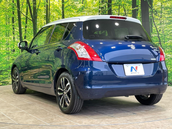 2015 Suzuki Swift DBA-ZC72S (UW-6a2390fc0e7ca)[18]