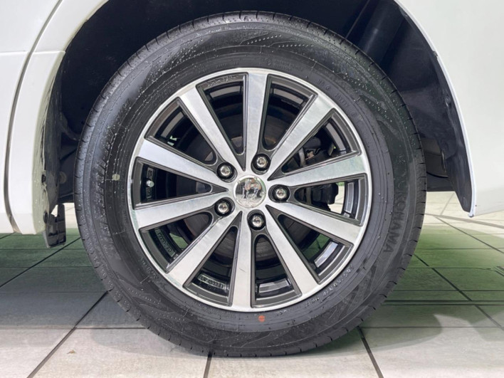 2007 Toyota Noah DBA-ZRR70W (UW-6a23910006faa)[14]