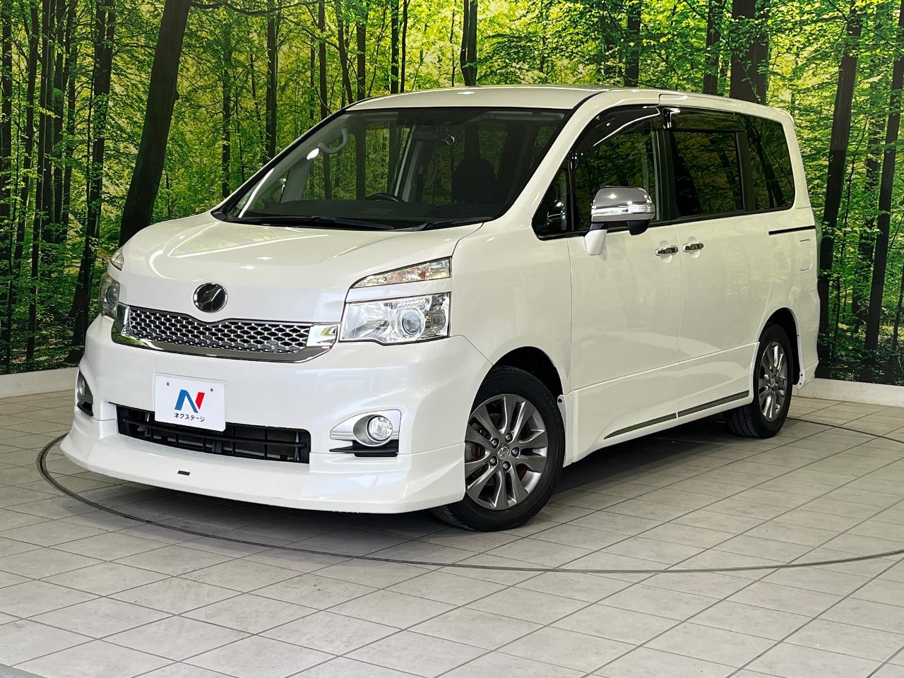 2011 Toyota Voxy DBA-ZRR70W