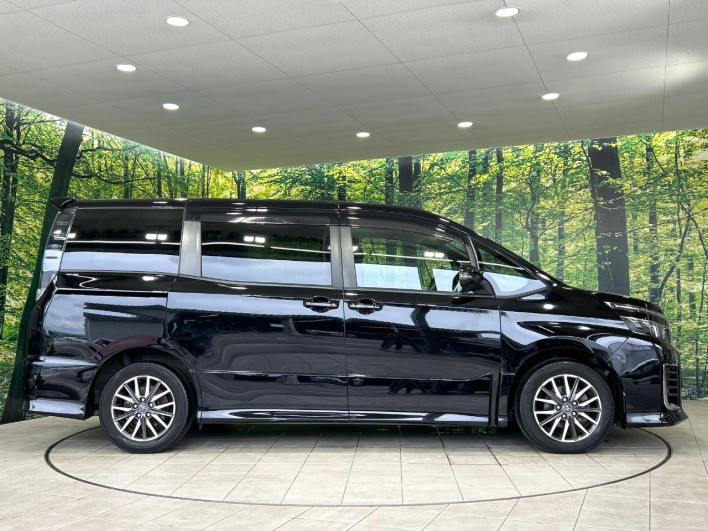 2014 Toyota Voxy DBA-ZRR80W (UW-6a23910201aa0)[10]