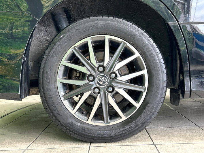 2014 Toyota Voxy DBA-ZRR80W (UW-6a23910201aa0)[15]