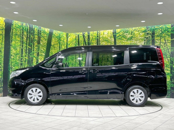 2015 Toyota Noah DBA-ZRR80G (UW-6a23910231867)[19]