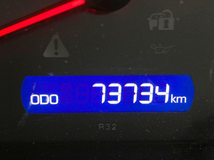 2016 Toyota Noah DBA-ZRR80W (UW-6a239103e7b5b)[2]