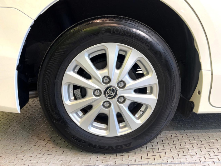 2018 Toyota Noah DBA-ZRR80G (UW-6a2391073c78b)[19]
