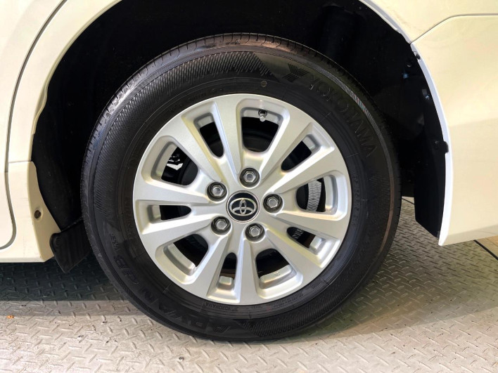 2018 Toyota Noah DBA-ZRR80G (UW-6a2391073c78b)[21]