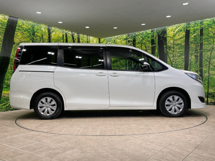 2020 Toyota Noah DBA-ZRR80G (UW-6a23910b587af)[16]
