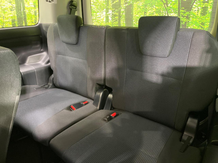 2020 Toyota Noah DBA-ZRR80G (UW-6a23910b587af)[12]