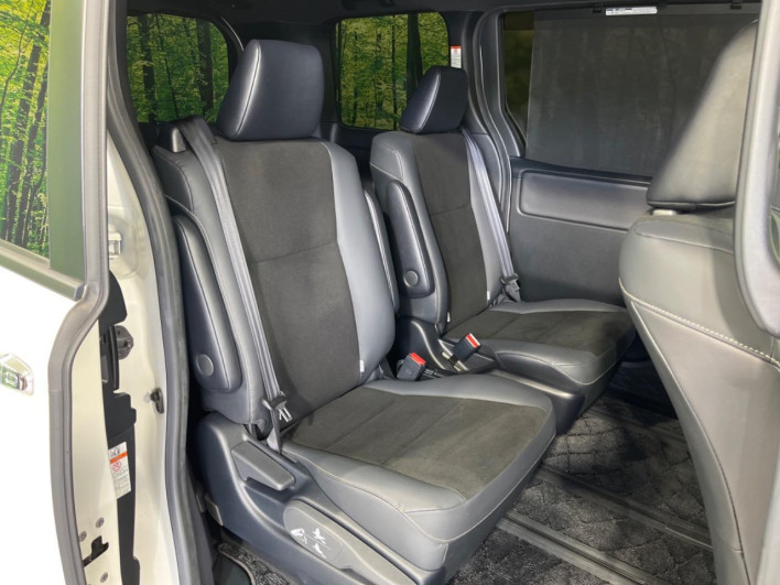 2021 Toyota Noah 3BA-ZRR80W (UW-6a23910bf31d6)[27]