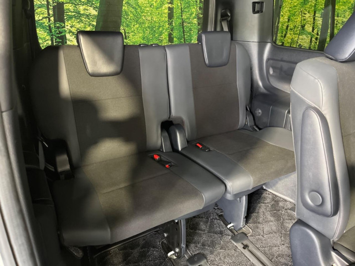 2021 Toyota Noah 3BA-ZRR80W (UW-6a23910bf31d6)[28]