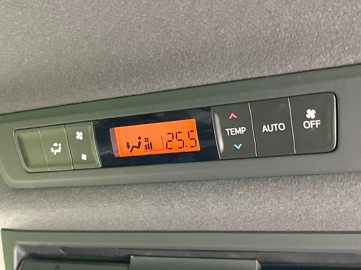 2021 Toyota Noah 3BA-ZRR80W (UW-6a23910c6d6d3)[14]
