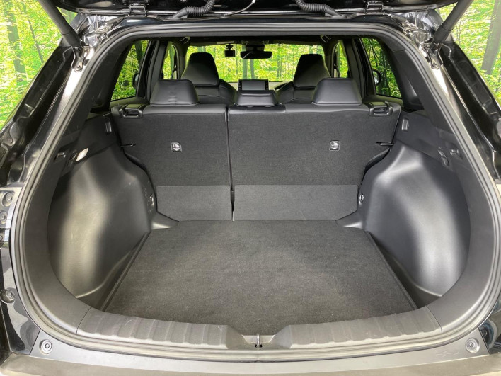 2023 Toyota Corolla Cross 6AA-ZVG11 (UW-6a23911208df6)[20]