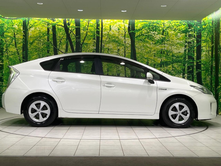2012 Toyota Prius DAA-ZVW30 (UW-6a239118d1747)[16]
