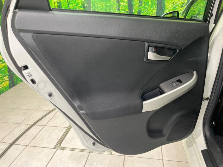 2012 Toyota Prius DAA-ZVW30 (UW-6a239118d1747)[29]