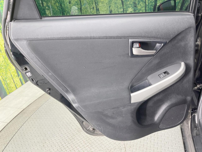 2012 Toyota Prius DAA-ZVW30 (UW-6a239119a4d87)[28]