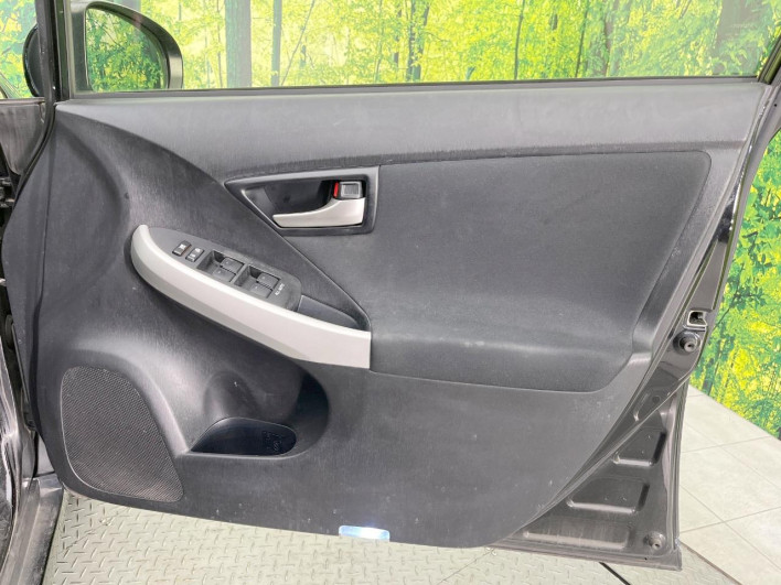 2012 Toyota Prius DAA-ZVW30 (UW-6a239119a4d87)[25]