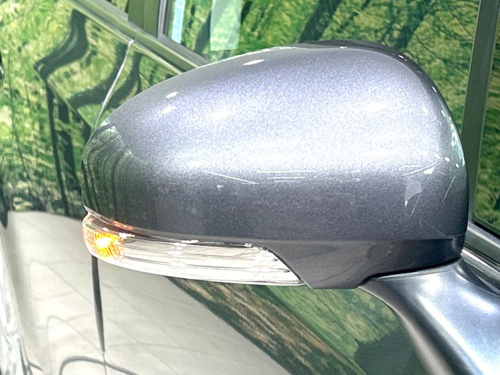 2015 Toyota Prius α DAA-ZVW40W (UW-6a23911b18fac)[22]