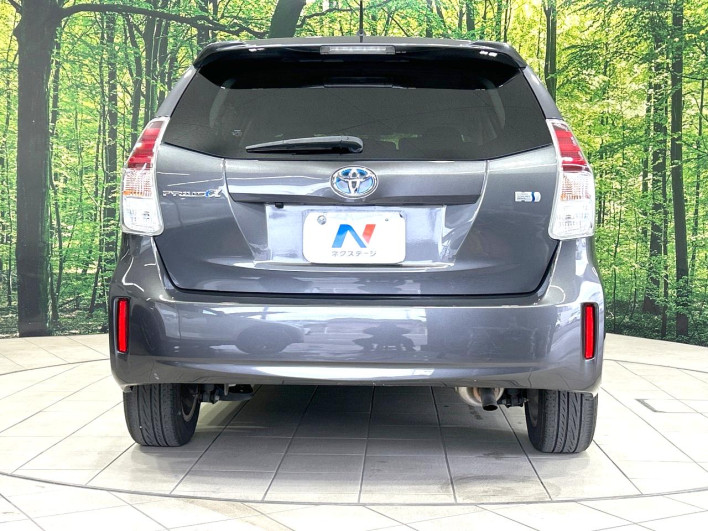 2015 Toyota Prius α DAA-ZVW40W (UW-6a23911b18fac)[28]