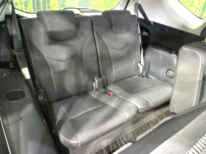 2015 Toyota Prius α DAA-ZVW40W (UW-6a23911b18fac)[11]