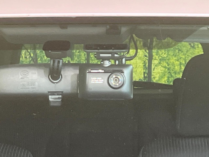2015 Toyota Prius α DAA-ZVW41W (UW-6a23911c2e5ed)[11]