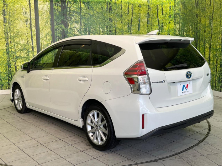 2015 Toyota Prius α DAA-ZVW41W (UW-6a23911c2e5ed)[19]
