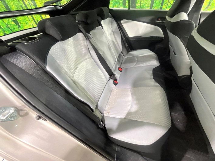 2017 Toyota Prius DAA-ZVW50 (UW-6a23911cd4d34)[26]
