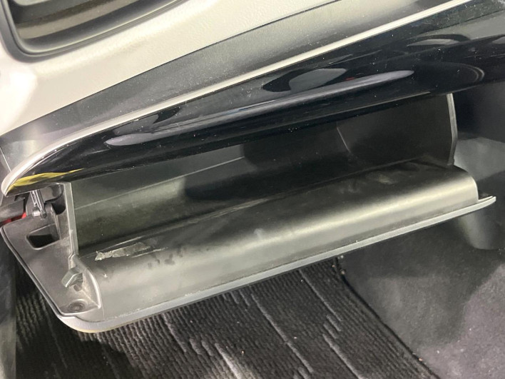 2017 Toyota Prius DAA-ZVW50 (UW-6a23911cd4d34)[24]