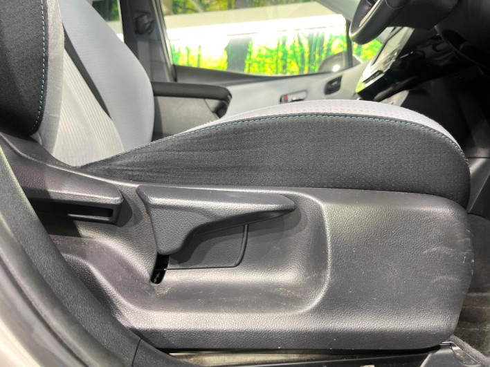 2017 Toyota Prius DAA-ZVW50 (UW-6a23911cd4d34)[23]
