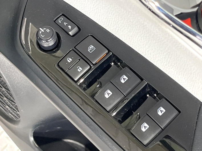 2017 Toyota Prius DAA-ZVW50 (UW-6a23911cd4d34)[21]