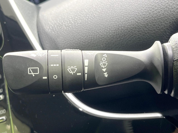 2021 Toyota Prius 6AA-ZVW51 (UW-6a239121b5d0e)[26]