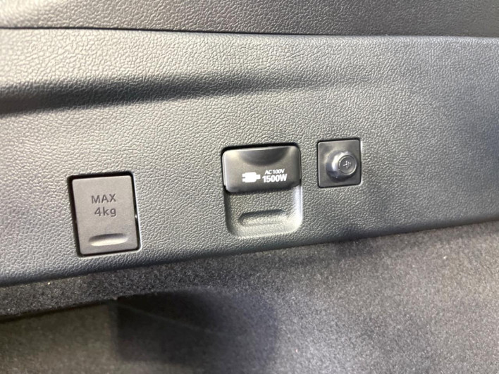 2017 Toyota Prius PHV DLA-ZVW52 (UW-6a239122ea6a2)[27]