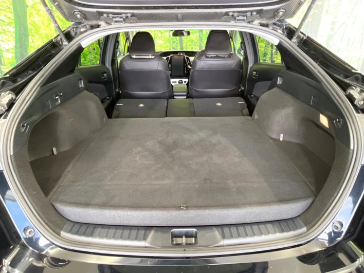 2017 Toyota Prius PHV DLA-ZVW52 (UW-6a239122ea6a2)[18]