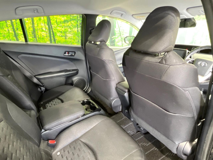 2017 Toyota Prius PHV DLA-ZVW52 (UW-6a239122ea6a2)[22]