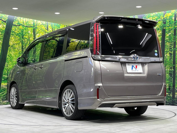 2017 Toyota Noah DAA-ZWR80G (UW-6a23912bd6666)[24]
