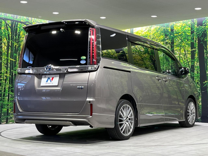 2017 Toyota Noah DAA-ZWR80G (UW-6a23912bd6666)[22]