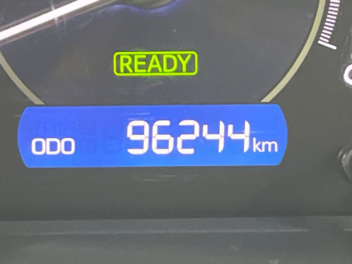 2017 Toyota Noah DAA-ZWR80W (UW-6a23912bd6afc)[2]