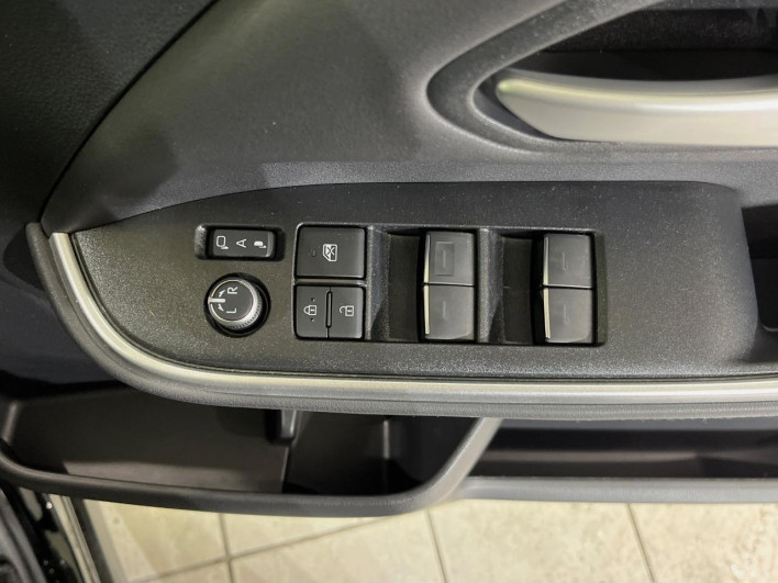 2023 Toyota Voxy 6AA-ZWR90W (UW-6a2391337cb00)[22]