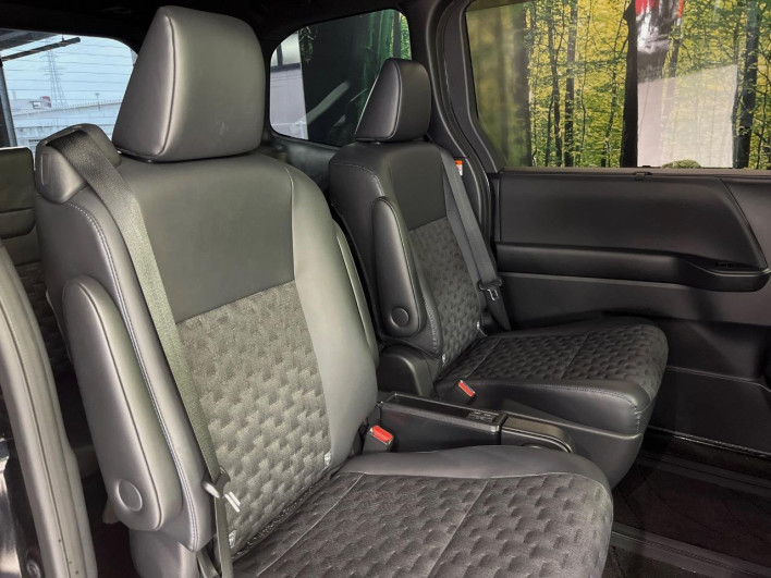 2023 Toyota Voxy 6AA-ZWR90W (UW-6a2391337cb00)[16]
