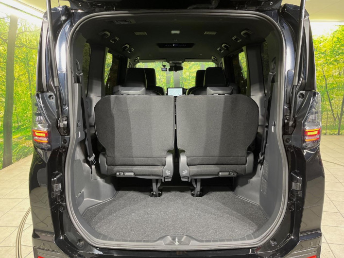 2023 Toyota Voxy 6AA-ZWR90W (UW-6a2391337cb00)[10]