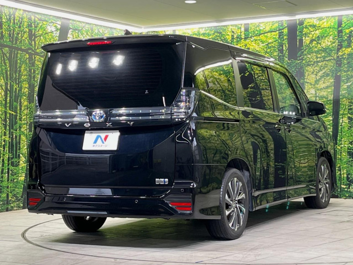 2023 Toyota Voxy 6AA-ZWR90W (UW-6a2391337cb00)[5]